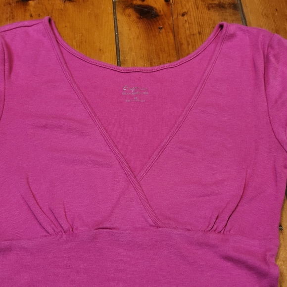 Express Sexy Basic Tee V-neck Fitted Pink Sz XS - Picture 3 of 4